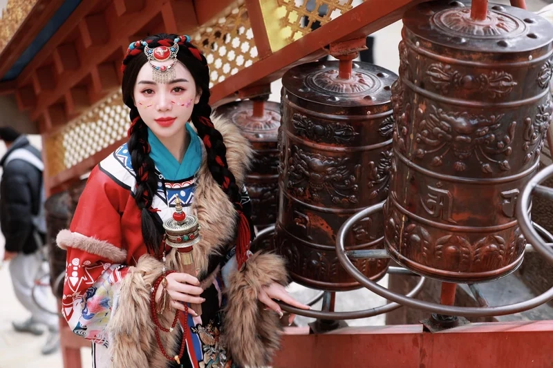 Bạn có biết Quỳnh Kool cao bao nhiêu không