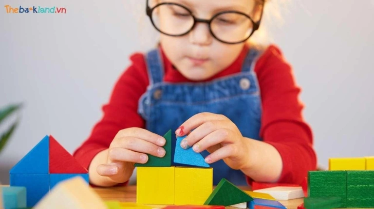 Bí quyết làm đồ chơi bằng giấy đơn giản tại nhà cho bé yêu sáng tạo