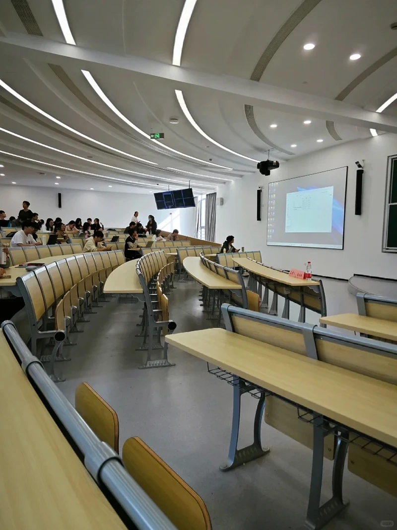 Cẩm nang những điều cần biết khi học đại học cho người mới