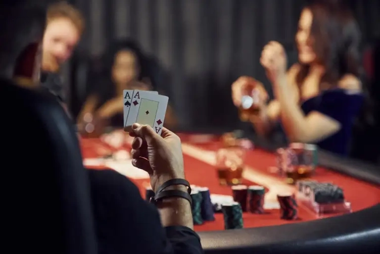Chiến thuật Poker online giúp thắng lớn, không thể bỏ lỡ