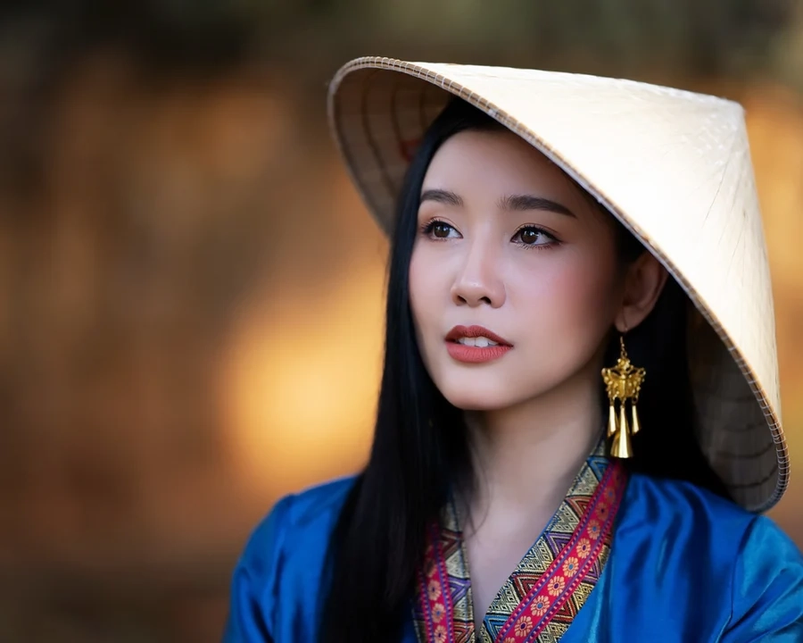 Gái xinh 2000 luôn thu hút sự chú ý với vẻ đẹp quyến rũ
