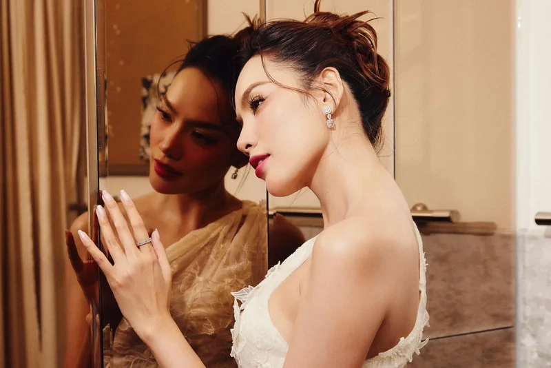 Lê Hoàng Phương Khánh Hòa, nàng hậu gốc miền biển đầy quyến rũ