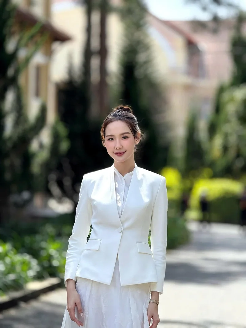 Tiểu sử hoa hậu Lê Nguyễn Bảo Ngọc đầy đủ và chi tiết nhất