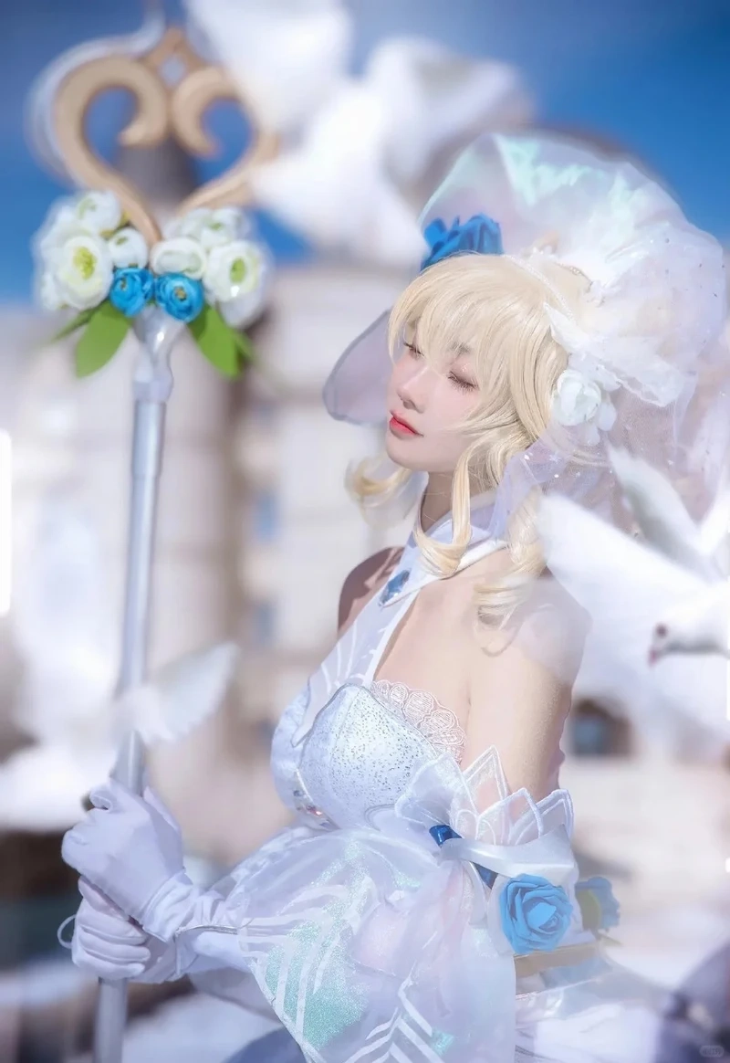 Xu hướng mới với gái mặc đồ cosplay hiện đại trẻ trung
